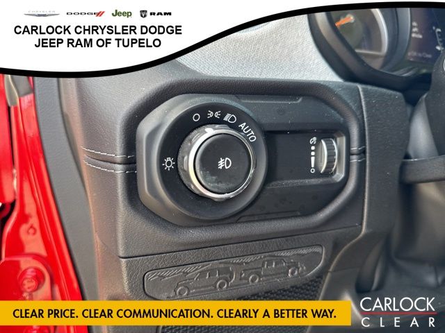 2025 Jeep Wrangler 4-Door Sahara - Photo 12