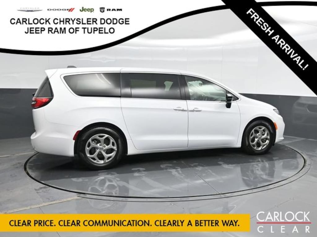 Used 2024 Chrysler Pacifica Limited Van Passenger Van