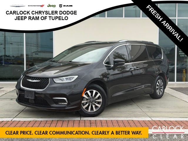 2021 Chrysler Pacifica Touring L's photo