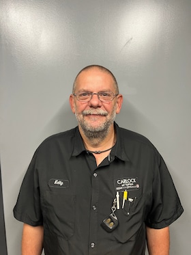 Staff member Kelly Alexander from faef151886fa