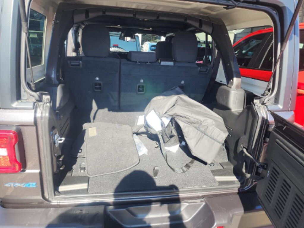 Used 2025 Jeep Wrangler 4xe Rubicon SUV