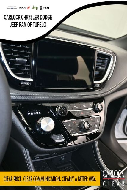 2026 Chrysler Pacifica Limited - Photo 23