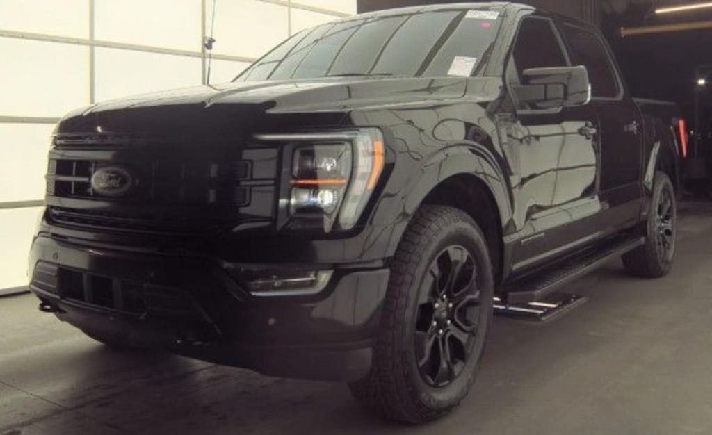 Used 2023 Ford F-150 XLT Truck SuperCrew Cab