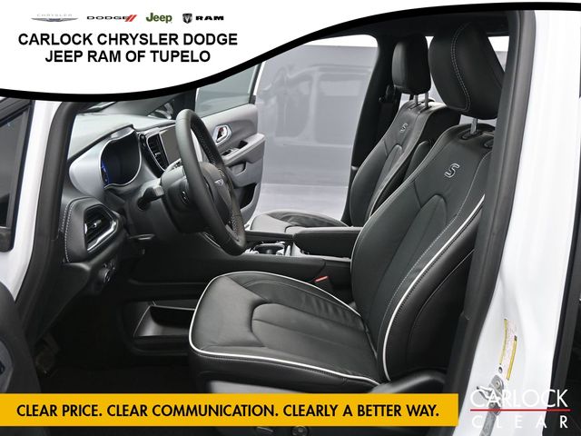 2026 Chrysler Pacifica Limited - Photo 11