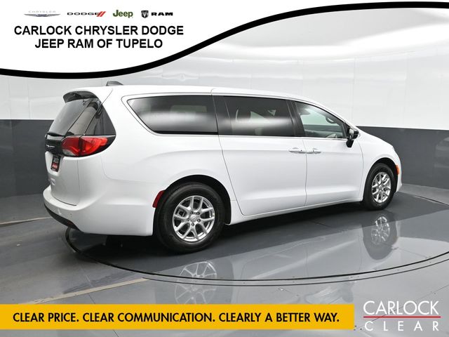 2026 Chrysler Voyager LX photo 2