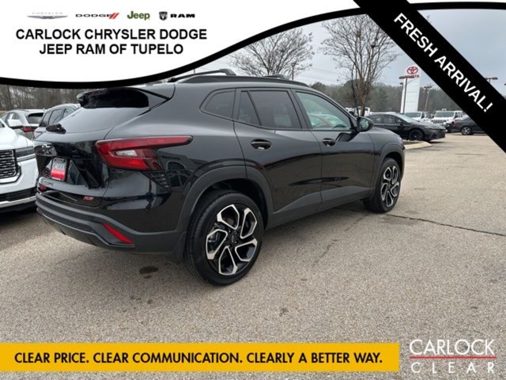 Used 2025 Chevrolet Trax 2RS SUV