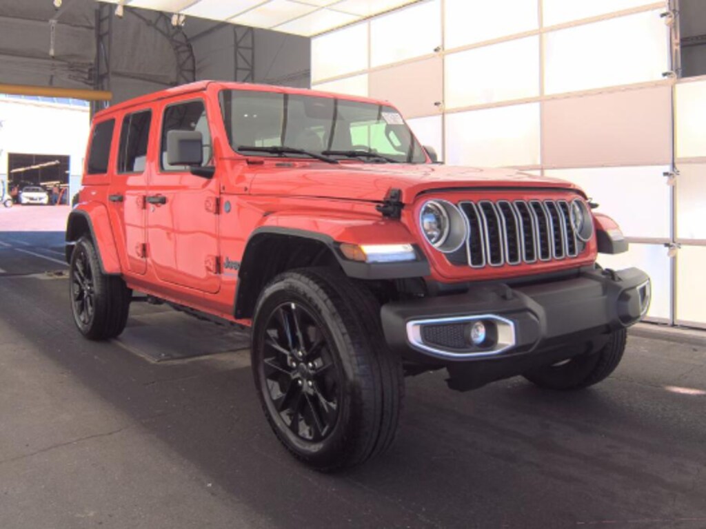 Used 2025 Jeep Wrangler 4xe Sahara SUV