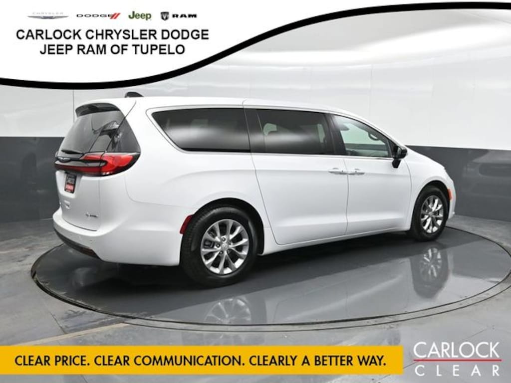 Used 2026 Chrysler Pacifica Limited Van Passenger Van
