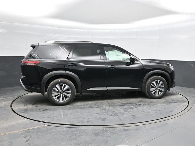 2025 Nissan Pathfinder SL photo 3
