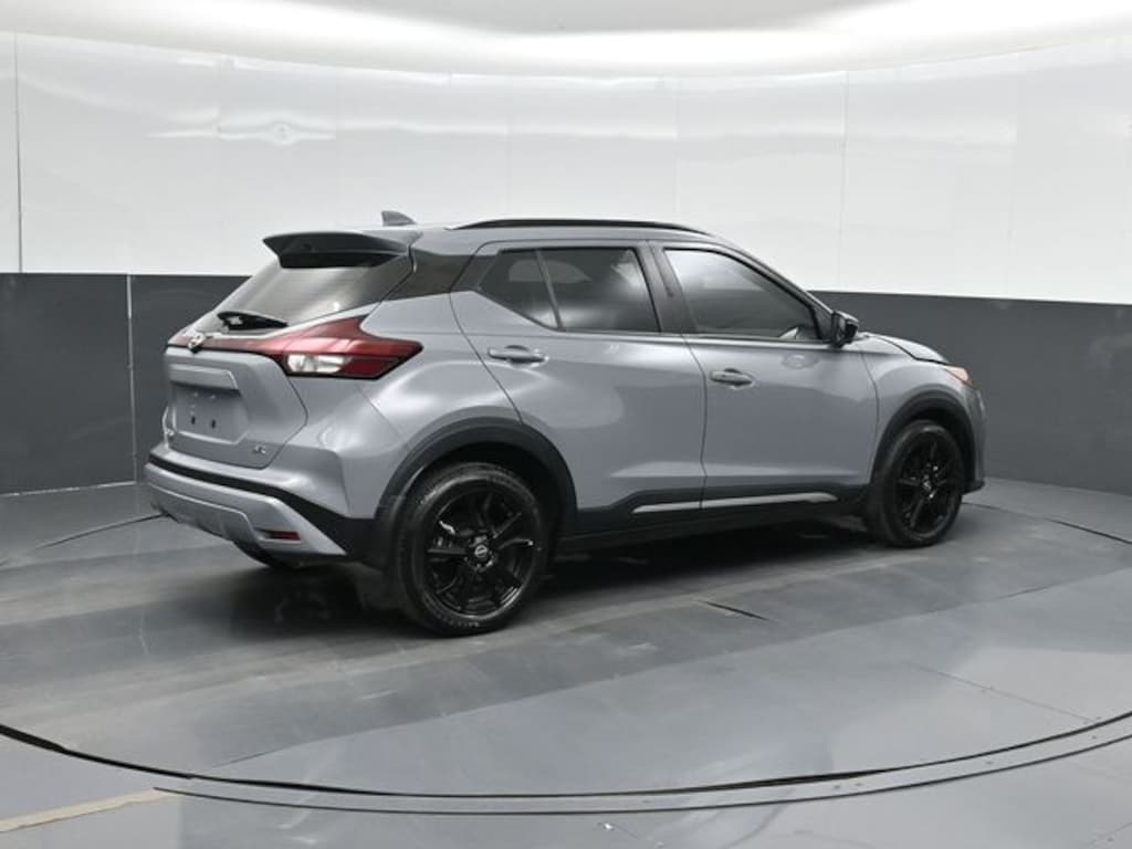 Used 2024 Nissan Kicks SR SUV