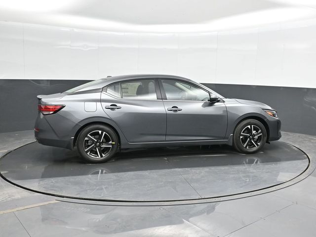 2025 Nissan Sentra SV photo 2