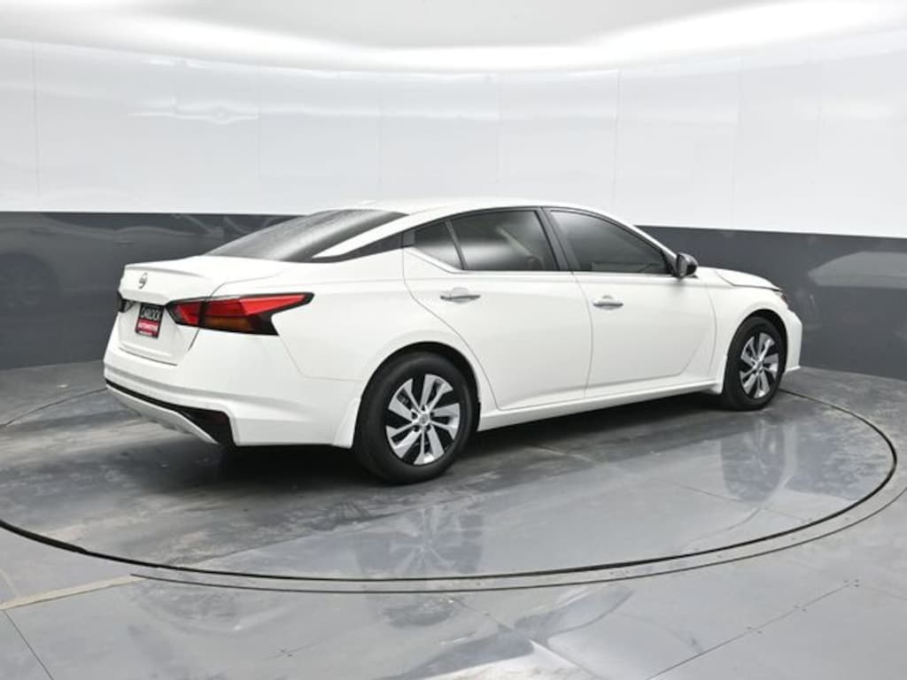 Used 2025 Nissan Altima S Sedan