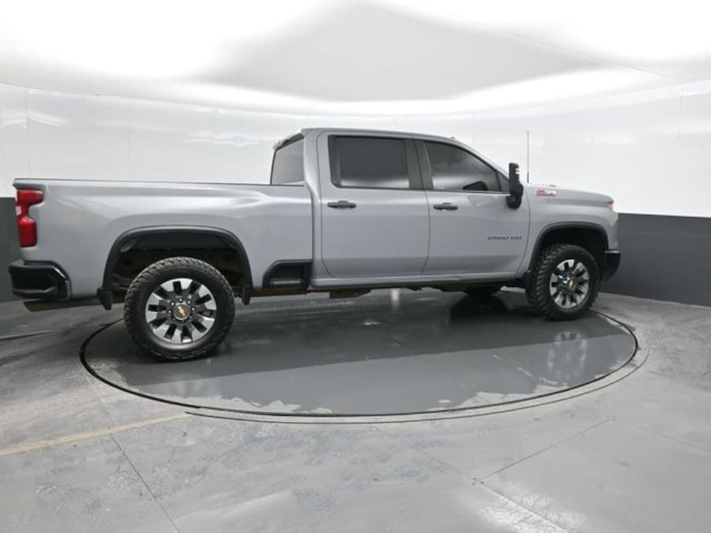 Used 2024 Chevrolet Silverado 2500 HD Custom Truck Crew Cab