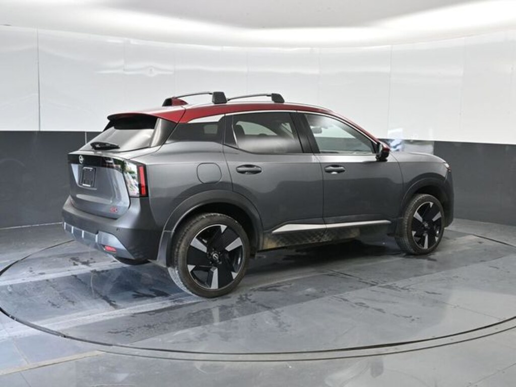 Used 2025 Nissan Kicks SR SUV