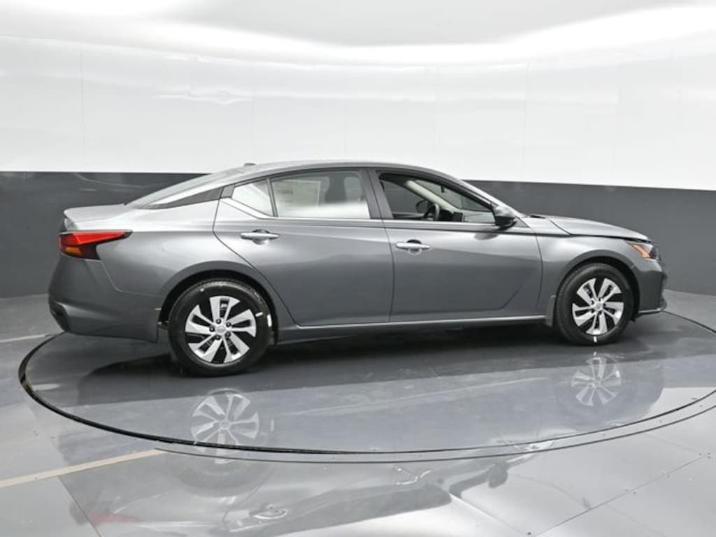 Used 2025 Nissan Altima S Sedan