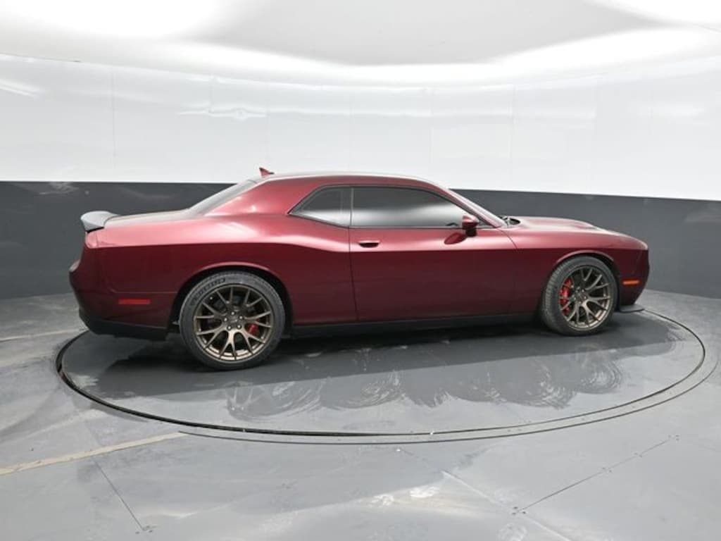 Used 2017 Dodge Challenger SRT Hellcat Coupe