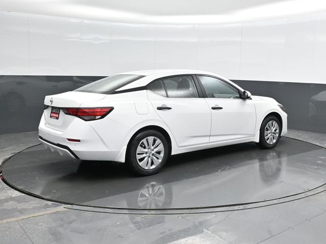 2025 Nissan Sentra S photo 2