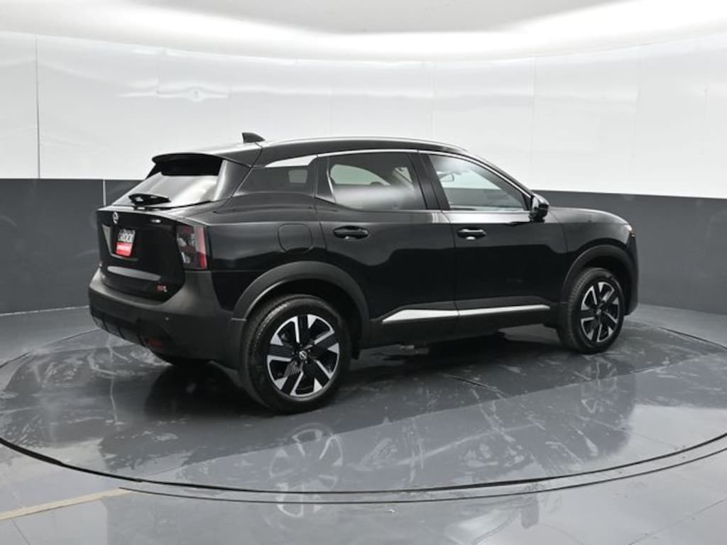Used 2025 Nissan Kicks SR SUV