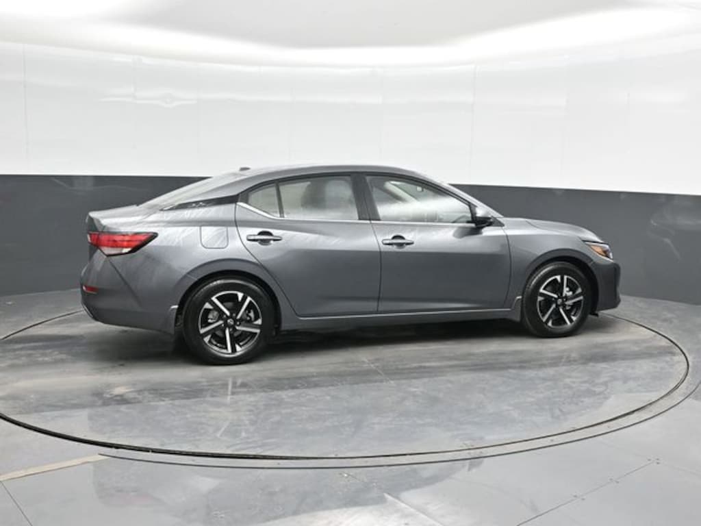 New 2025 Nissan Sentra SV Sedan