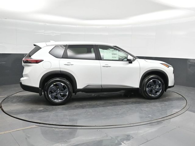 2026 Nissan Rogue SV photo 3