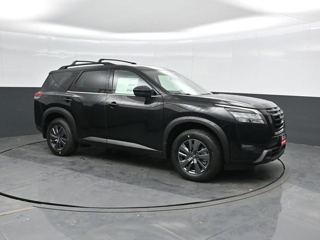 2025 Nissan Pathfinder SV photo 2