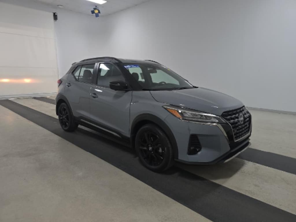 Used 2024 Nissan Kicks SR SUV