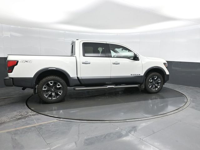 2024 Nissan Titan Platinum Reserve photo 3