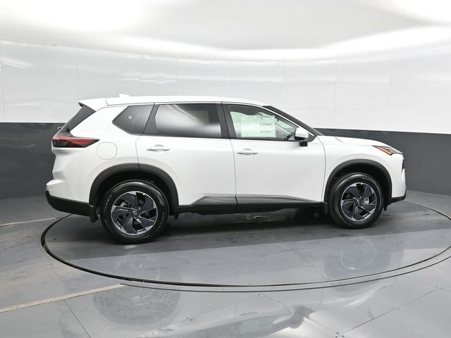 2026 Nissan Rogue SV photo 3
