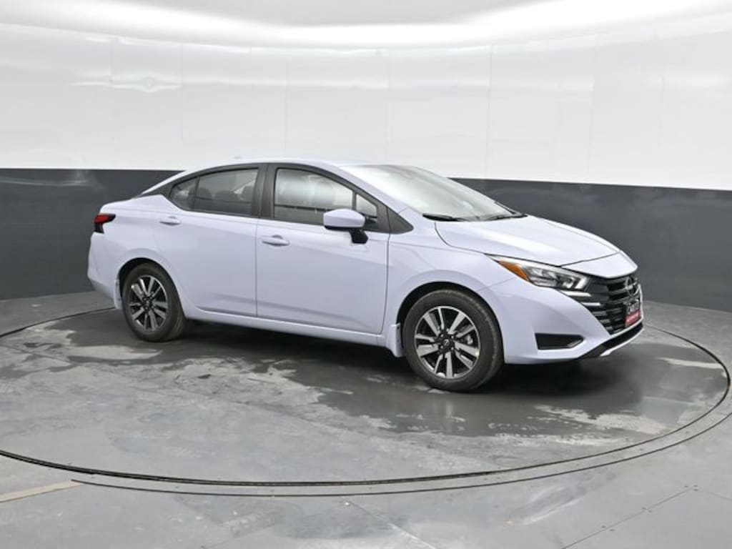 New 2025 Nissan Versa 1.6 SV Sedan