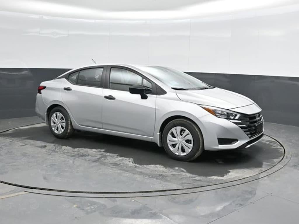 New 2025 Nissan Versa 1.6 S Sedan