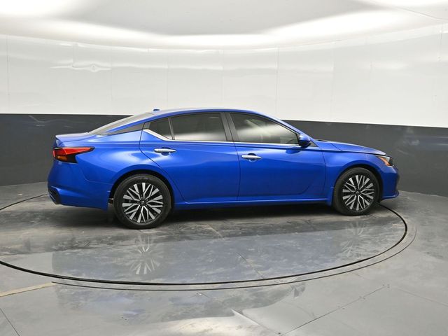 2025 Nissan Altima SV photo 3
