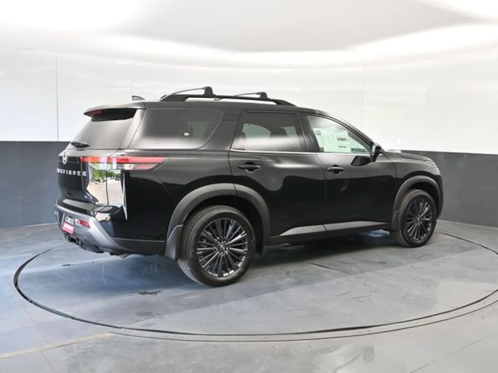 New 2026 Nissan Pathfinder SL SUV