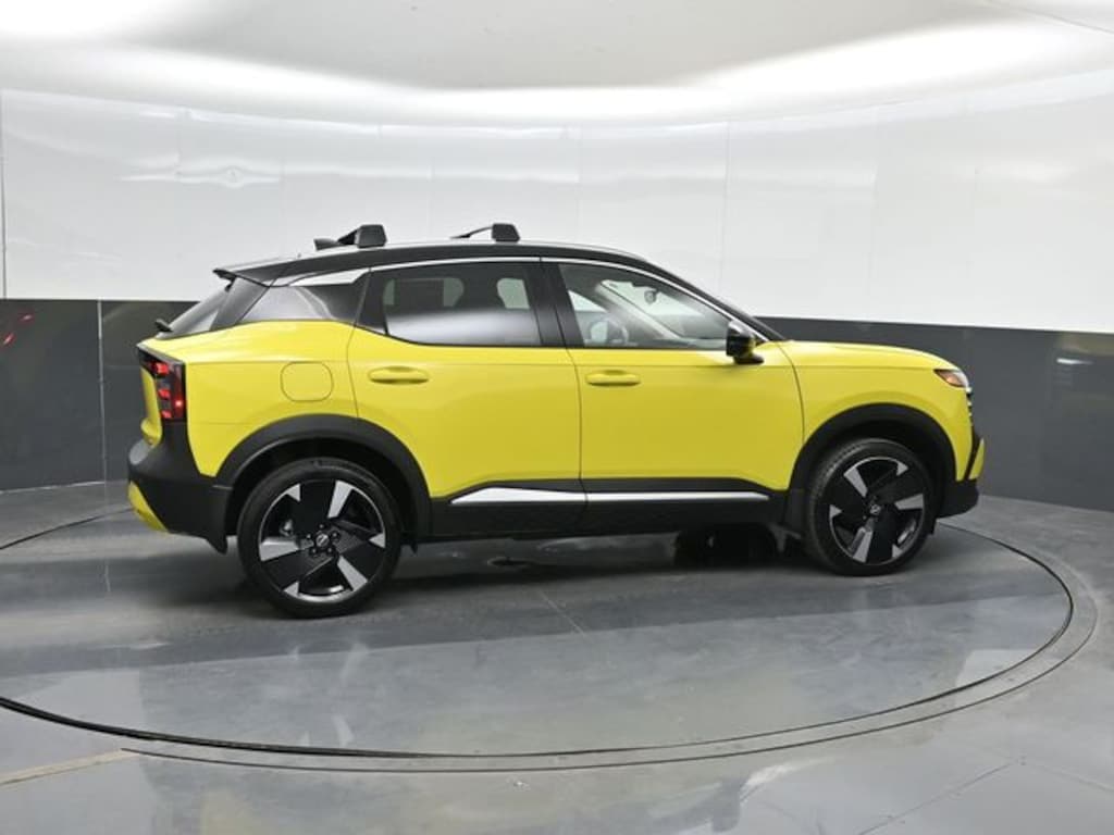 Certified 2025 Nissan Kicks SR SUV