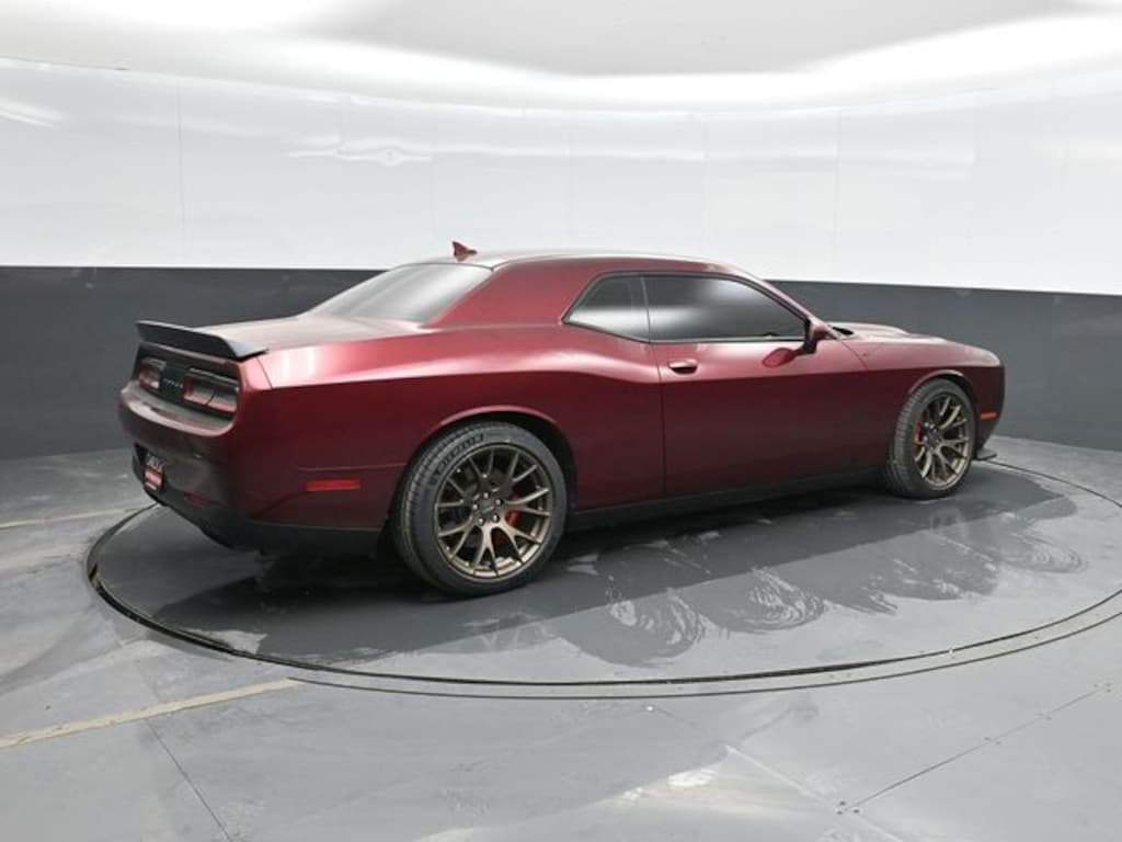 Used 2017 Dodge Challenger SRT Hellcat Coupe