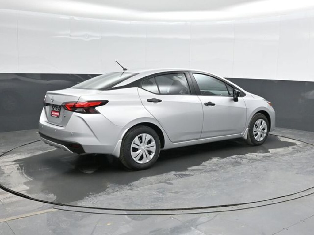 New 2025 Nissan Versa 1.6 S Sedan