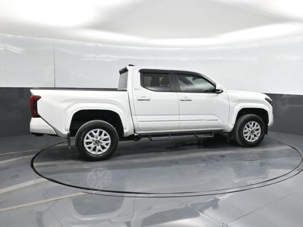 Used 2024 Toyota Tacoma SR5 Truck Double Cab