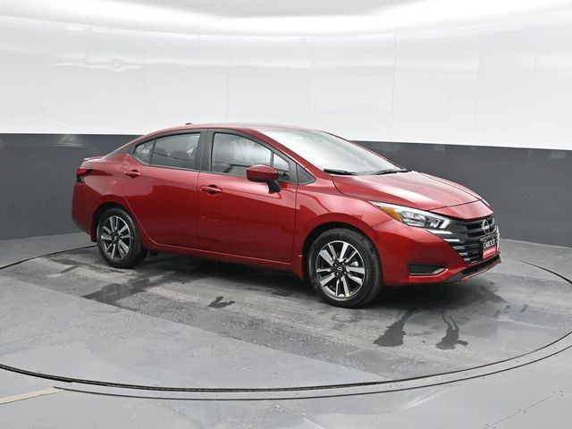 2025 Nissan Versa 1.6 SV photo 4