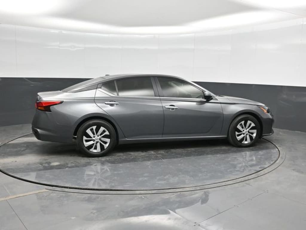 Used 2025 Nissan Altima S Sedan