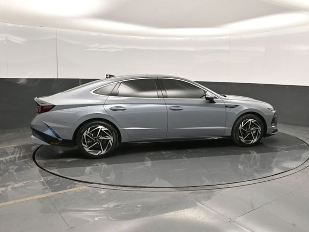 Used 2024 Hyundai Sonata SEL Sedan