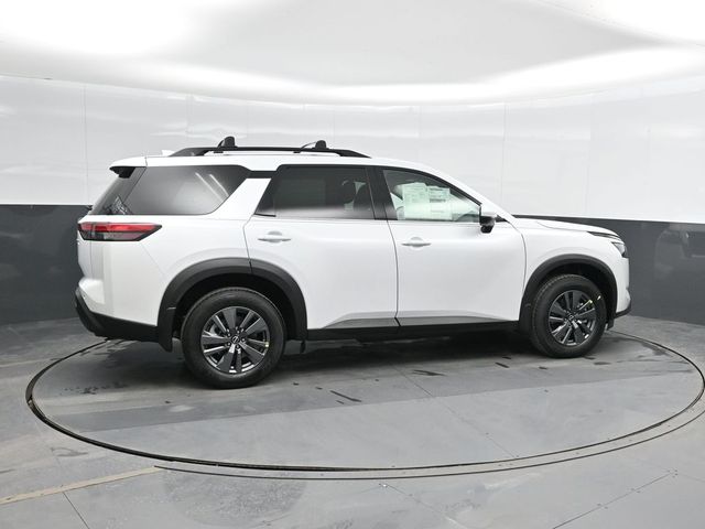 2025 Nissan Pathfinder SV photo 3