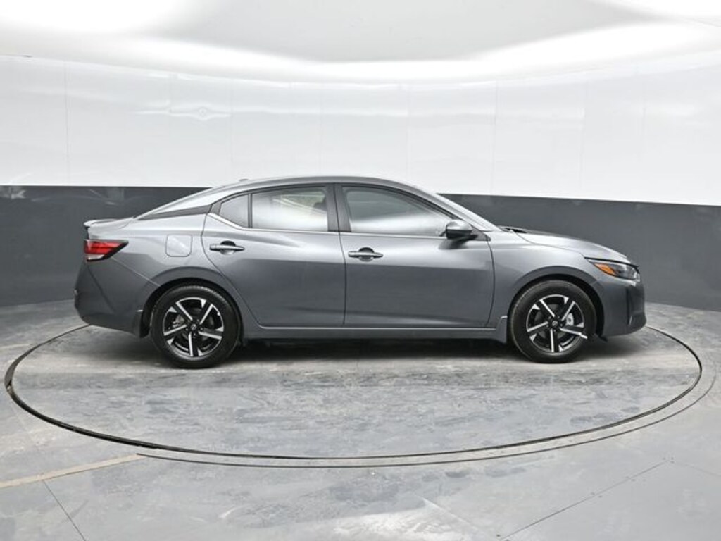 New 2025 Nissan Sentra SV Sedan