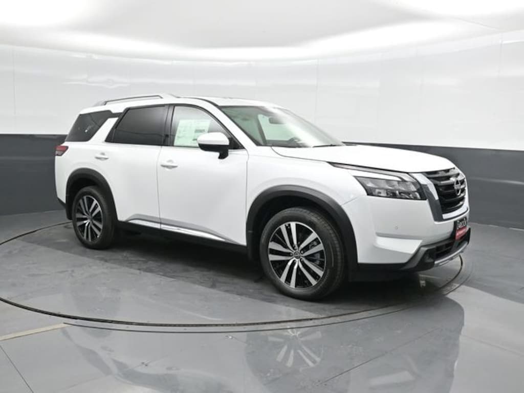 New 2025 Nissan Pathfinder Platinum SUV
