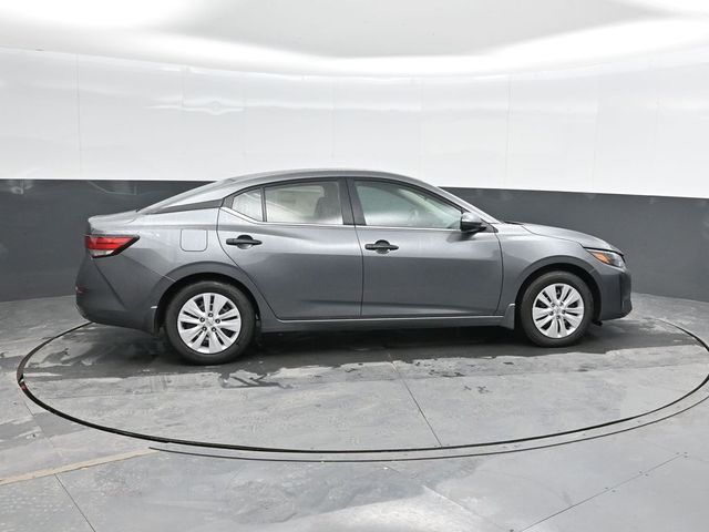 2025 Nissan Sentra S photo 3
