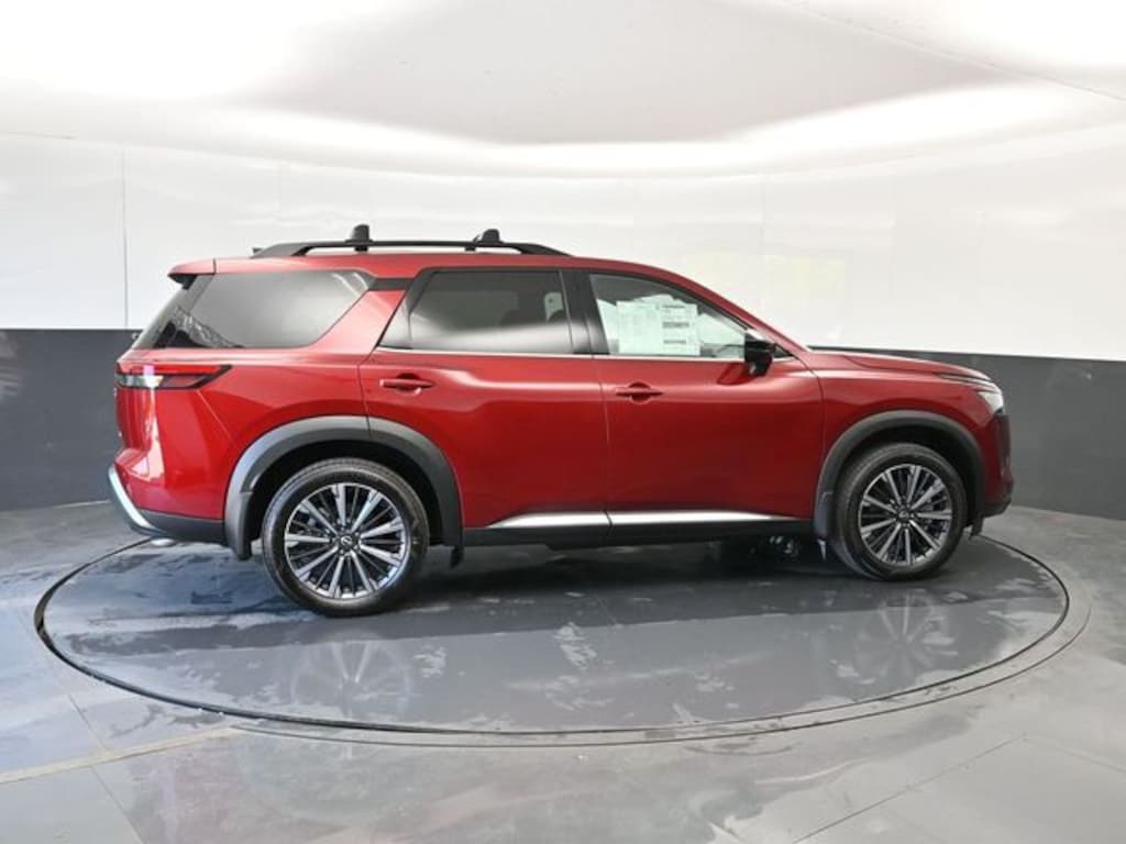 Used 2026 Nissan Pathfinder Platinum SUV