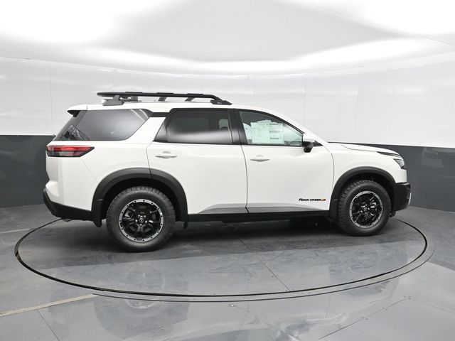 2025 Nissan Pathfinder Rock Creek photo 3