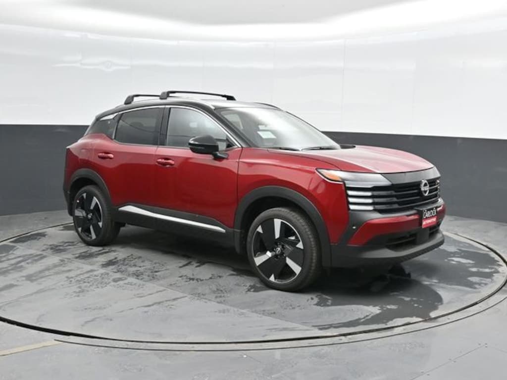 New 2025 Nissan Kicks SR SUV