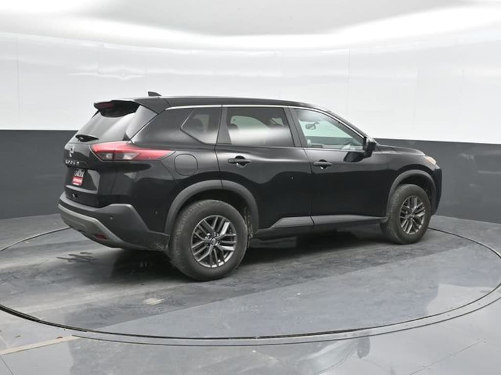 Used 2023 Nissan Rogue S SUV