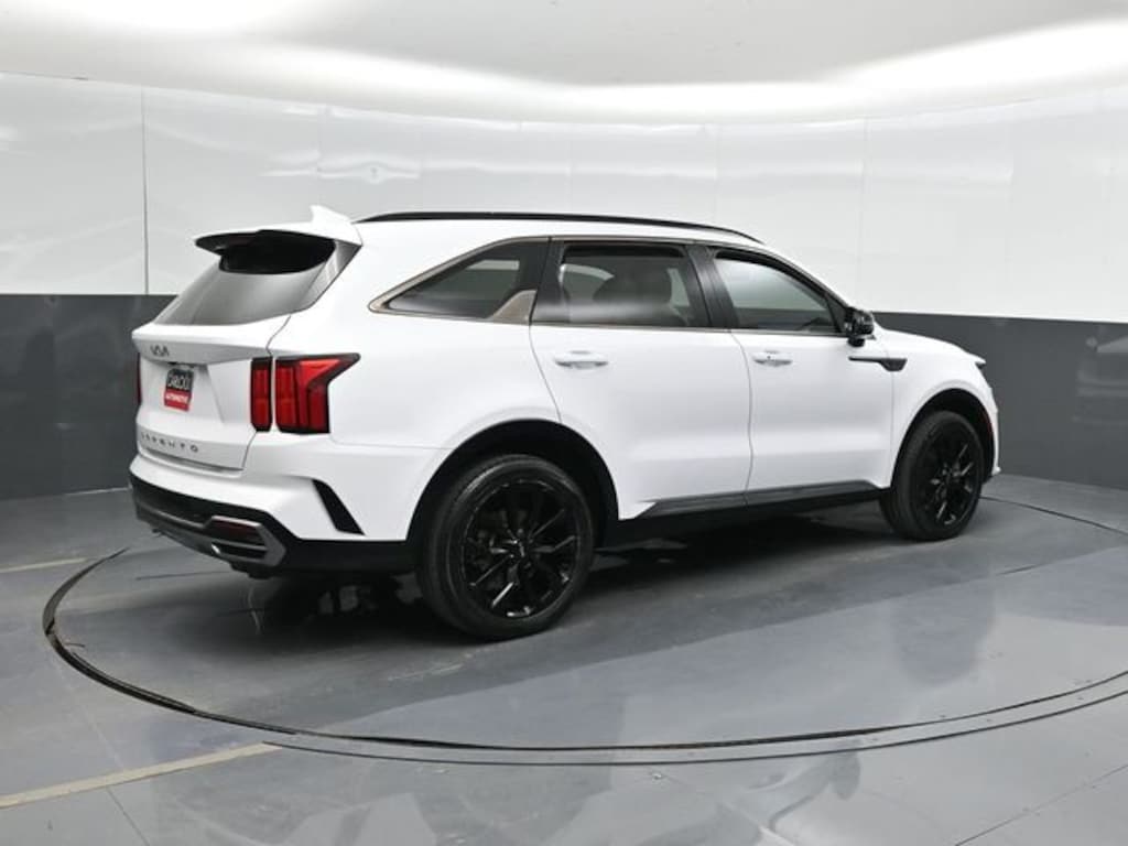 Used 2022 Kia Sorento SX SUV