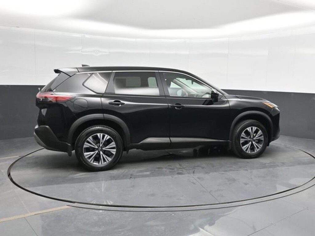 Used 2022 Nissan Rogue SV SUV