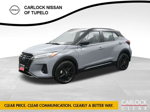 2023 Nissan Kicks SR's photo